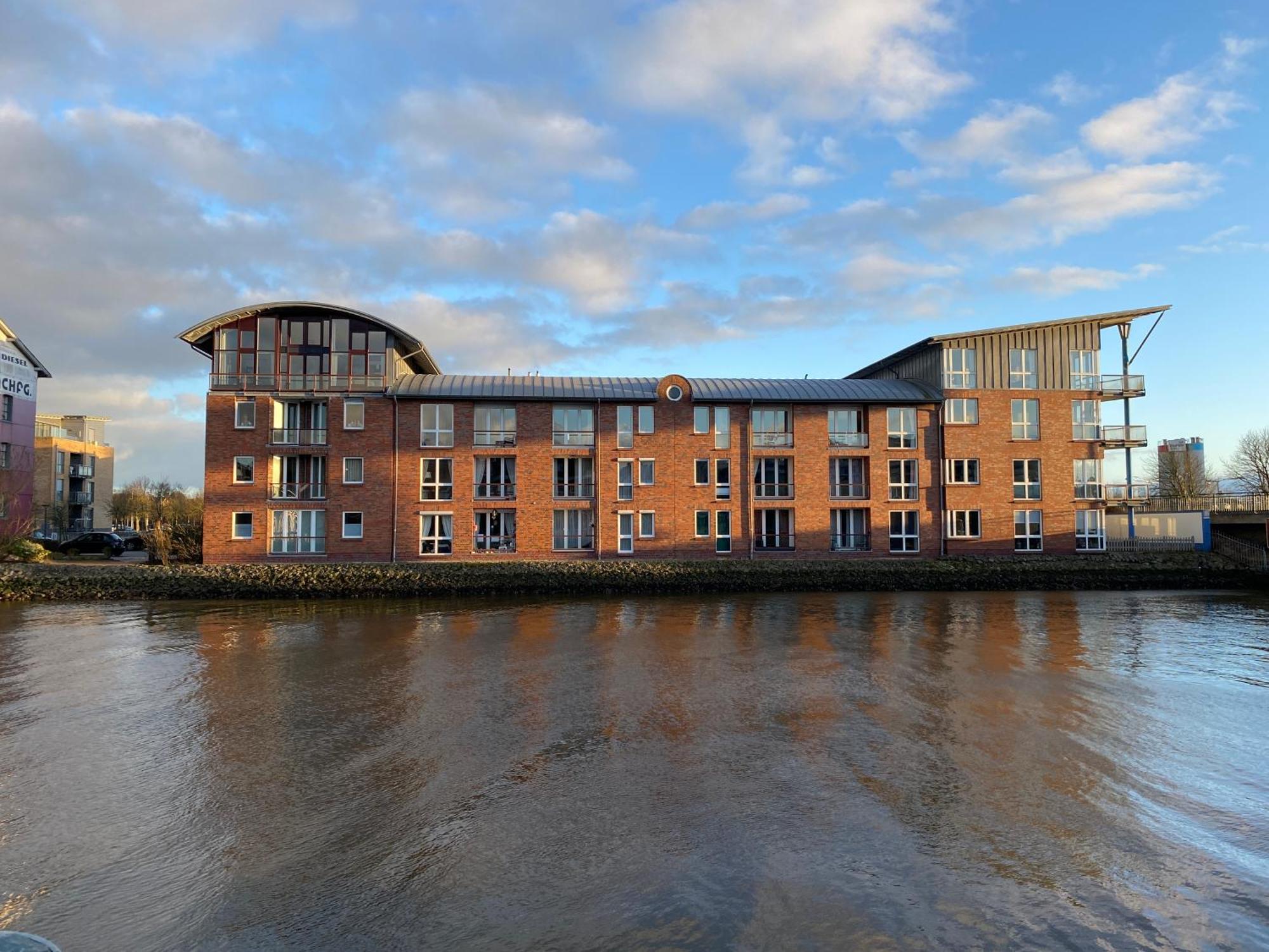 Simmerdeis Am Hafen Husum  Exteriör bild